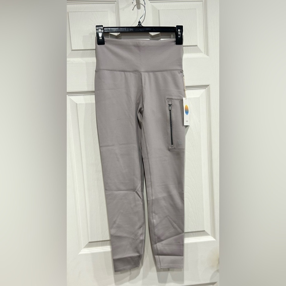 Vuori Women's Medium Evolve Zipped Legging Soft Pewter Grey NWT High-Waist